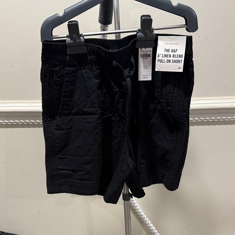 Abercrombie & Fitch Black Linen-Blend Men's Shorts